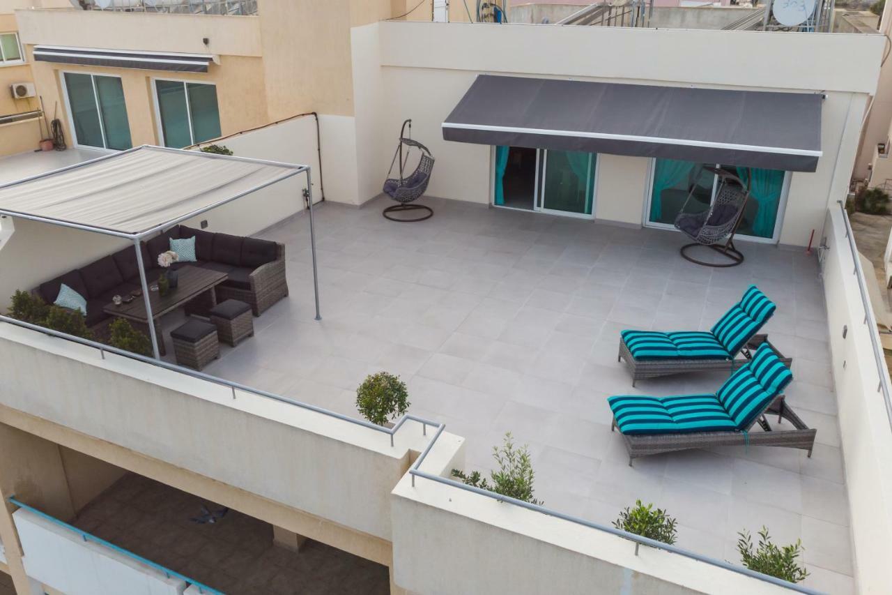 The Coral Penthouse Apartment Larnaca Ngoại thất bức ảnh